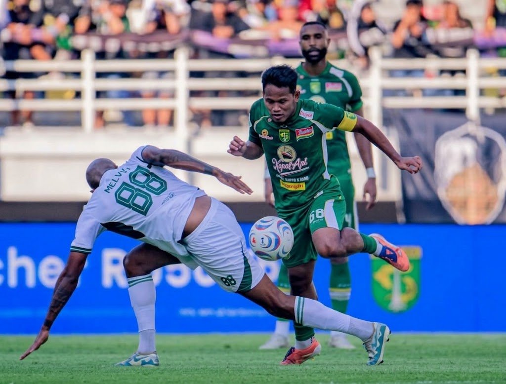 Keunggulan PSS Sleman Buyar di Injury Time, Persebaya Selamat dari Kekalahan Persebaya Surabaya ditahan PSS Sleman 2-2, Minggu 18 Oktober 2026. (Foto: Dok. Persebaya)